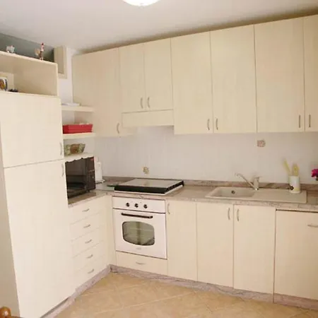Apartment Alessia *